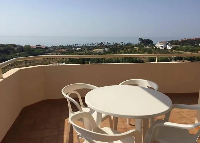 Vista Al Mar 아파트 에스테포나